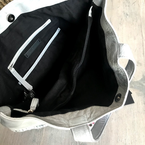 ANTHROPOLOGIE: Day & Mood: Peony Tote - Picture 3 of 4